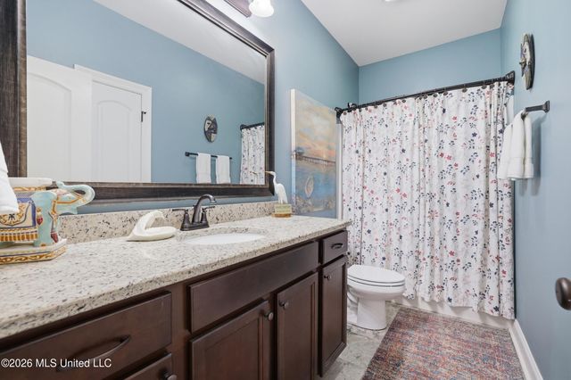 461 Palm Breeze Drive, Ocean Springs, MS 39564