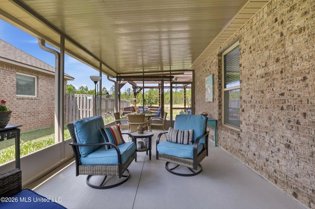 461 Palm Breeze Drive, Ocean Springs, MS 39564
