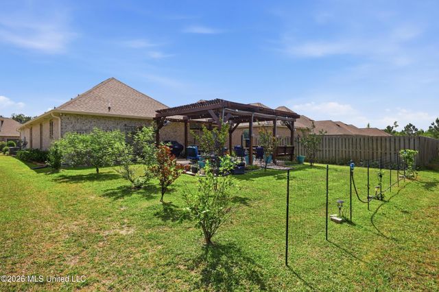 461 Palm Breeze Drive, Ocean Springs, MS 39564