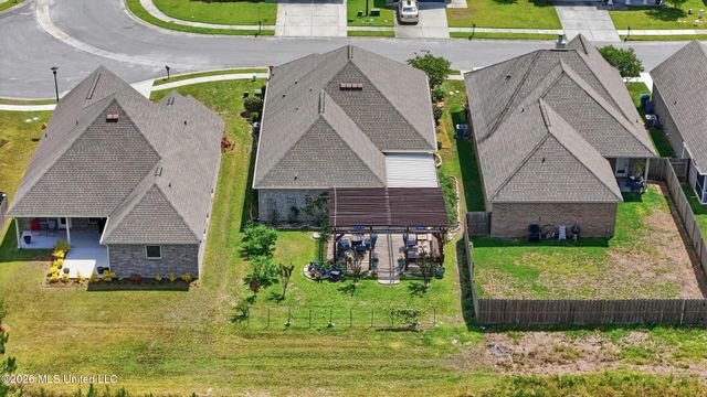 461 Palm Breeze Drive, Ocean Springs, MS 39564