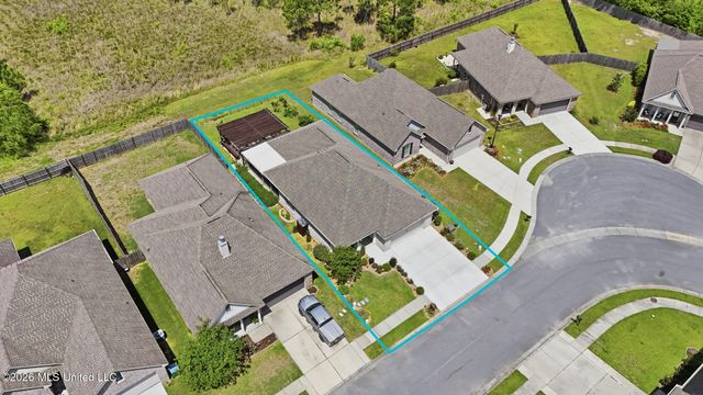 461 Palm Breeze Drive, Ocean Springs, MS 39564