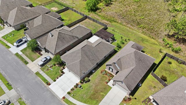 461 Palm Breeze Drive, Ocean Springs, MS 39564