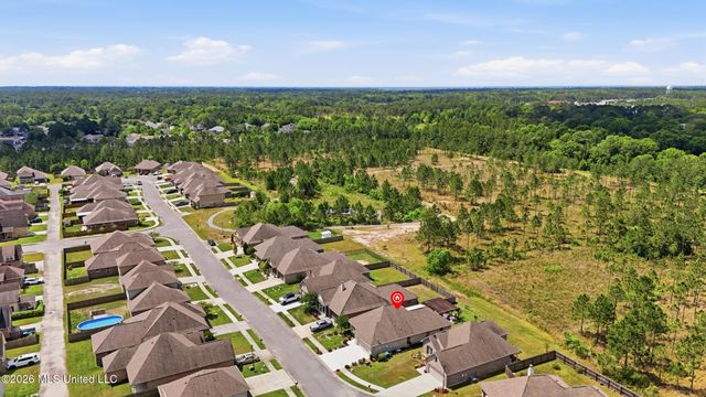 461 Palm Breeze Drive, Ocean Springs, MS 39564