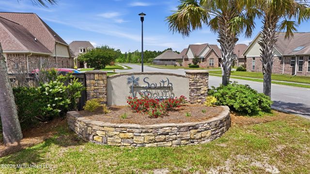 461 Palm Breeze Drive, Ocean Springs, MS 39564