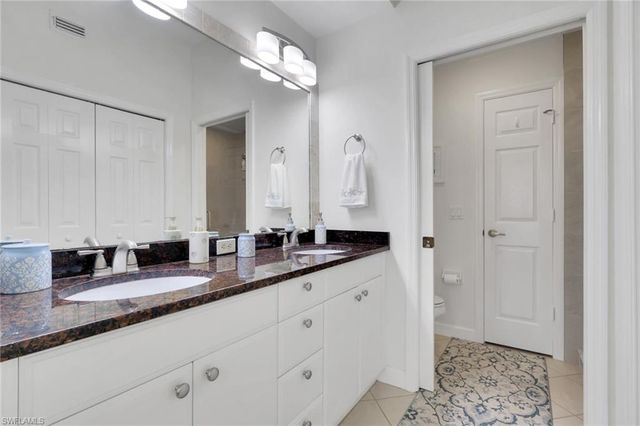 3048 Horizon LN 1103, Naples, FL 34109