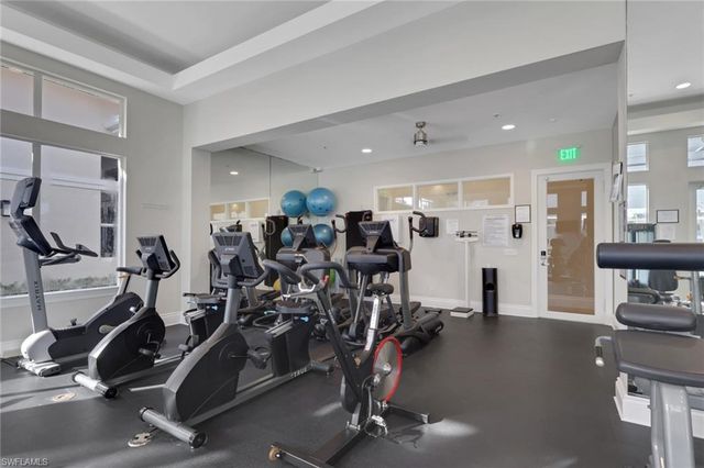 3048 Horizon LN 1103, Naples, FL 34109