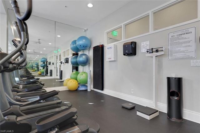 3048 Horizon LN 1103, Naples, FL 34109