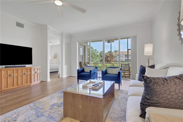 3048 Horizon LN 1103, Naples, FL 34109
