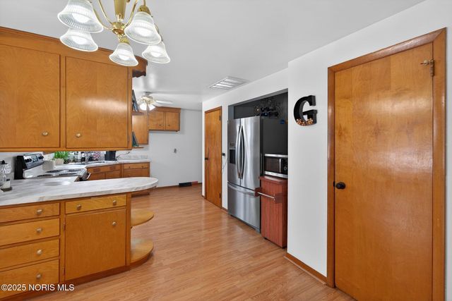 1744 Lora Lane, Defiance, OH 43512