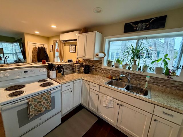 113 Plain Street, Rutland City, VT 05701