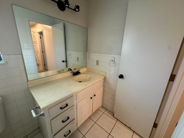 7814 Vernon Avenue, Lubbock, TX 79423