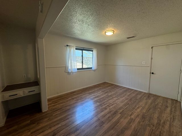 7814 Vernon Avenue, Lubbock, TX 79423