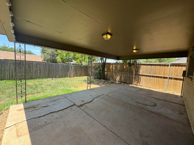 7814 Vernon Avenue, Lubbock, TX 79423