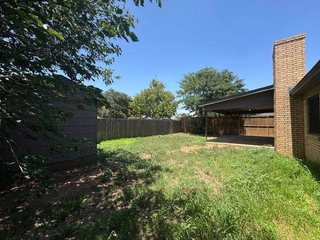 7814 Vernon Avenue, Lubbock, TX 79423