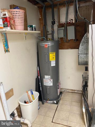 805 AVIS DR, Upper Marlboro, MD 20774