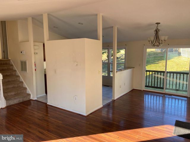 805 AVIS DR, Upper Marlboro, MD 20774