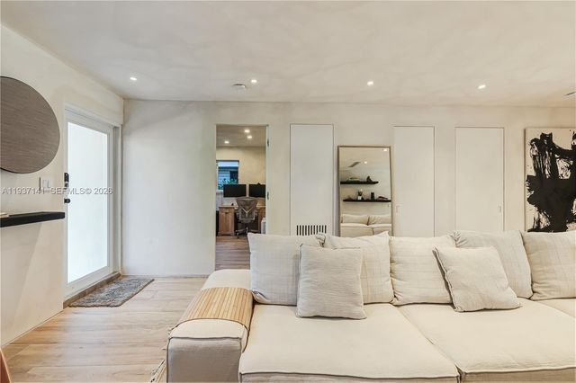 254 NW 43rd Street, Miami, FL 33127