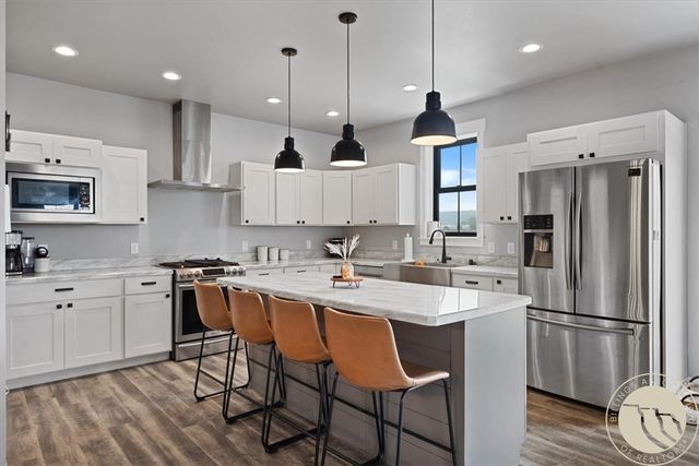 1911 Walter Creek Boulevard, Billings, MT 59101