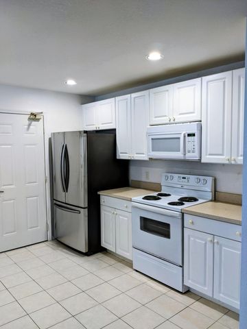 1804 Blue Heron Lane C, Fort Pierce, FL 34982