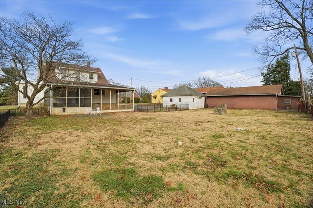 4612 Grand Central Avenue, Vienna, WV 26105