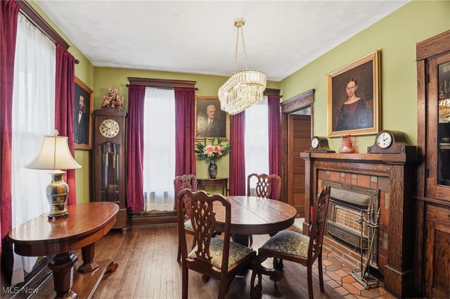 4612 Grand Central Avenue, Vienna, WV 26105