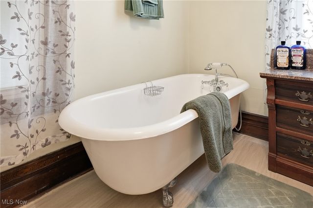 4612 Grand Central Avenue, Vienna, WV 26105