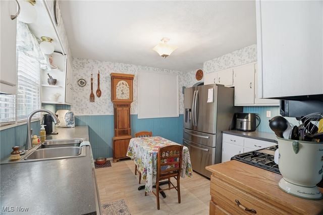 4612 Grand Central Avenue, Vienna, WV 26105