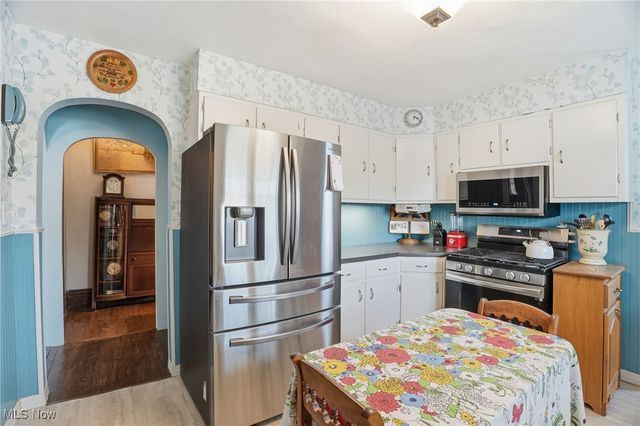 4612 Grand Central Avenue, Vienna, WV 26105