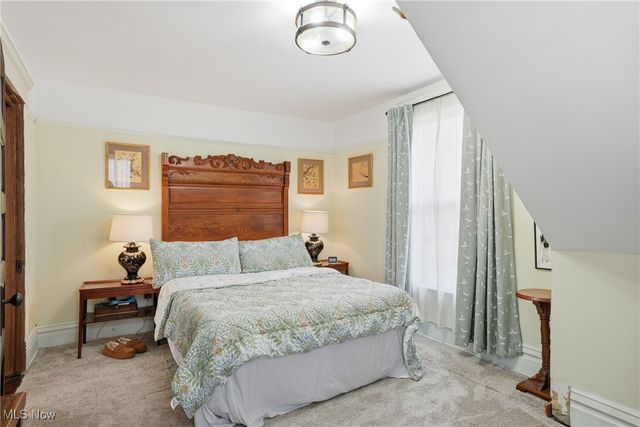 4612 Grand Central Avenue, Vienna, WV 26105