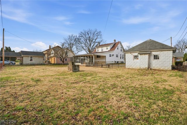 4612 Grand Central Avenue, Vienna, WV 26105