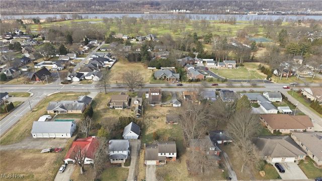 4612 Grand Central Avenue, Vienna, WV 26105