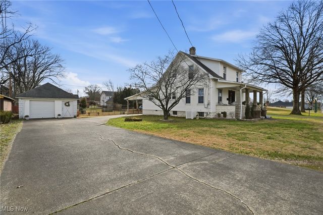 4612 Grand Central Avenue, Vienna, WV 26105