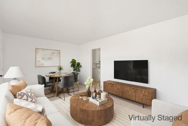 6827 Harvala St, San Diego, CA 92115