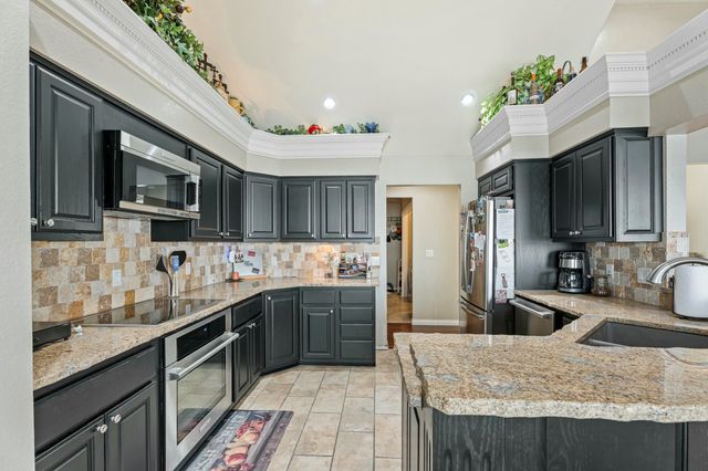 59730 E 317 Road, Grove, OK 74344