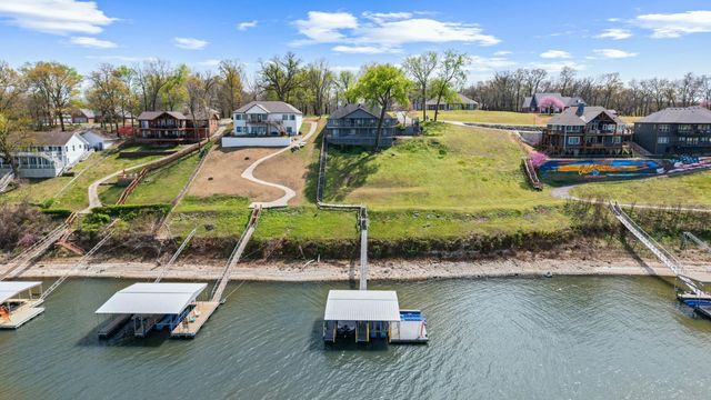 59730 E 317 Road, Grove, OK 74344