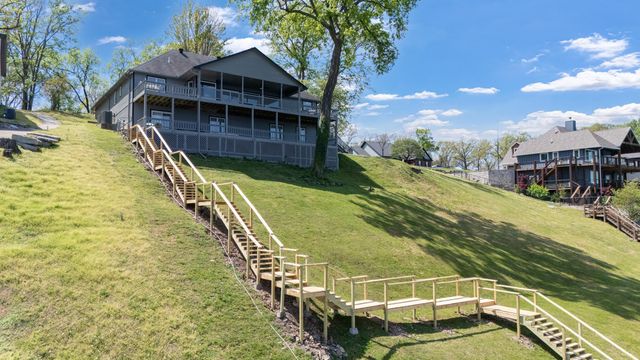 59730 E 317 Road, Grove, OK 74344