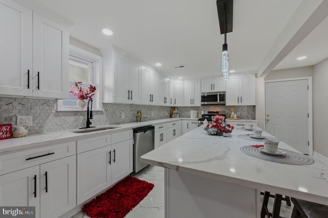 109 E 40TH ST, Wilmington, DE 19802