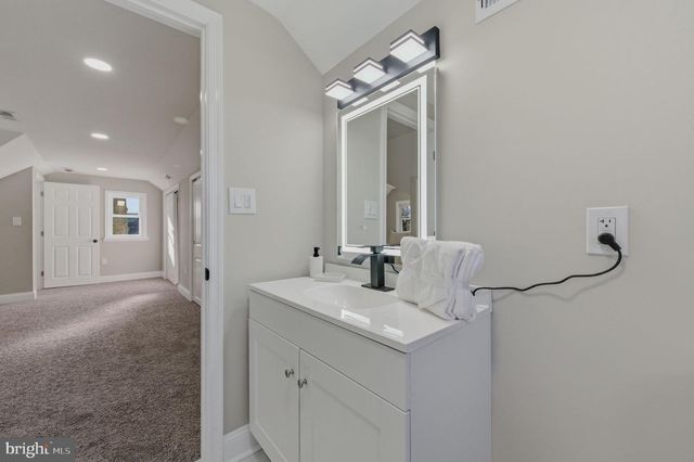 109 E 40TH ST, Wilmington, DE 19802