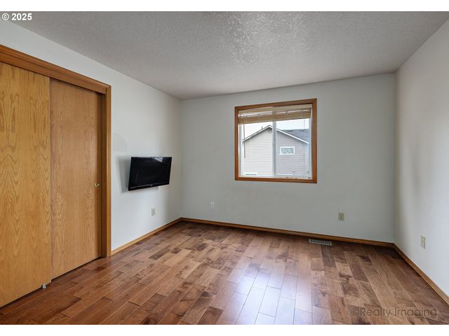 3012 Se 157TH Ave, Portland, OR 97236