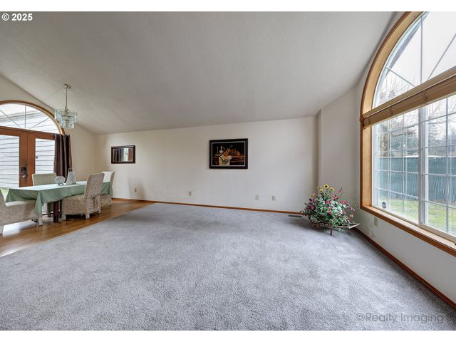 3012 Se 157TH Ave, Portland, OR 97236