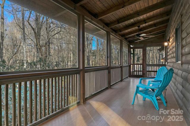 116 Wahuhu Court, Brevard, NC 28712