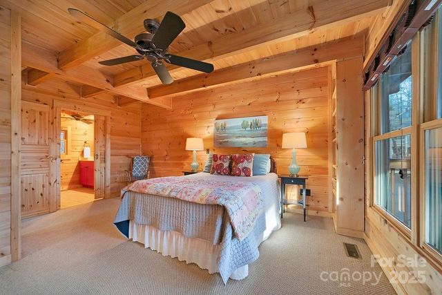 116 Wahuhu Court, Brevard, NC 28712