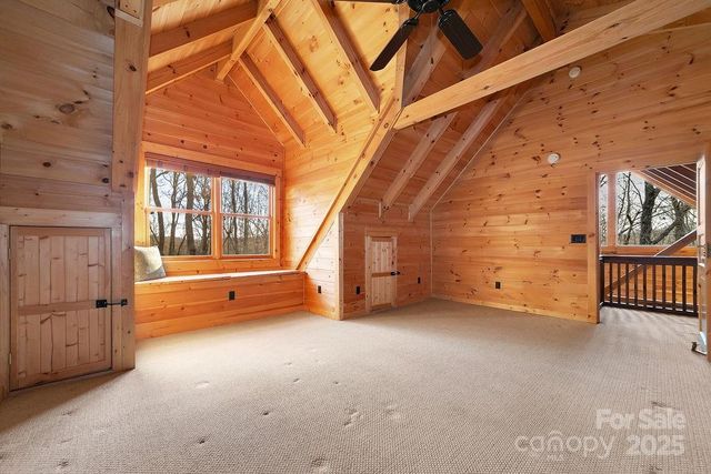 116 Wahuhu Court, Brevard, NC 28712