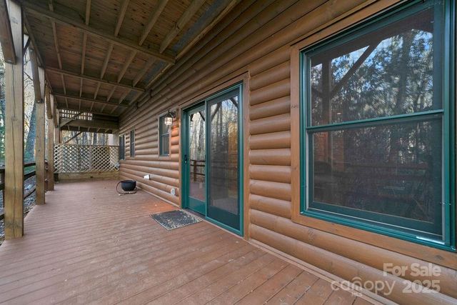 116 Wahuhu Court, Brevard, NC 28712