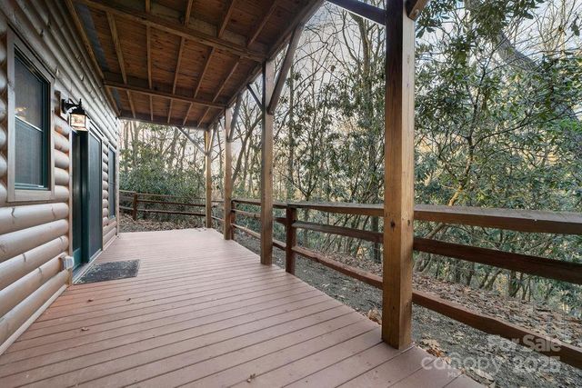 116 Wahuhu Court, Brevard, NC 28712