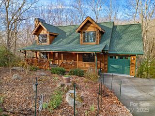 116 Wahuhu Court, Brevard, NC 28712