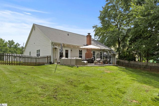 412 Ashley Oaks Drive, Moore, SC 29369