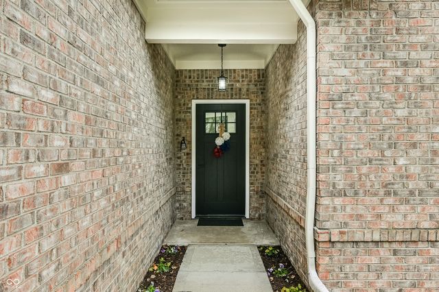 4804 Mallard View Drive, Indianapolis, IN 46226