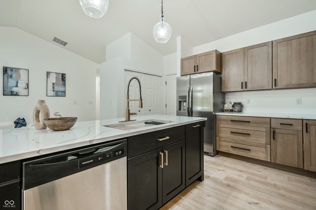 4804 Mallard View Drive, Indianapolis, IN 46226