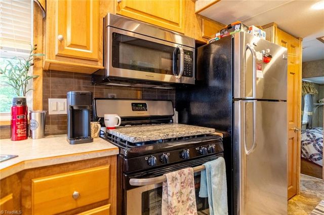 2330 Edmonds Road, Galax, VA 24333